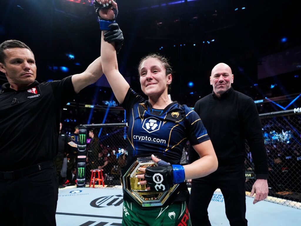 Alexa Grasso became the first Mexican women's UFC champion folowing her submission win against Valentina Shevcheno at UFC 285 (Zuffa LLC)