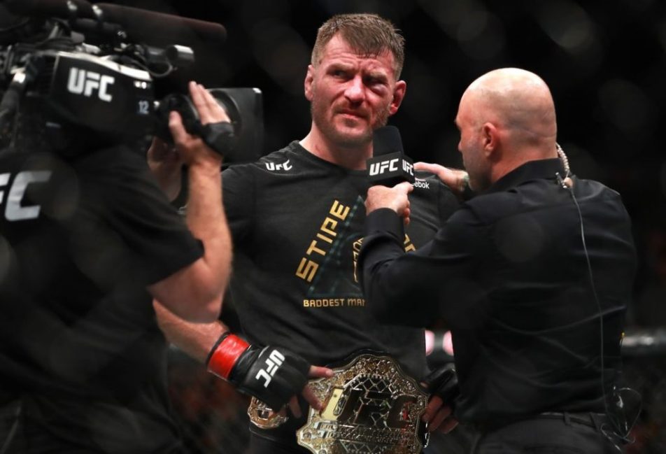 After smothering Francis Ngannou at UFC 220, is Stipe Miocic the best heavyweight of all time? 5