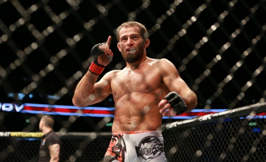 Mairbek Taisumov rips Michael Chiesa for dodging fight: 'I've lost all my respect for him, his management is scared of me' 1