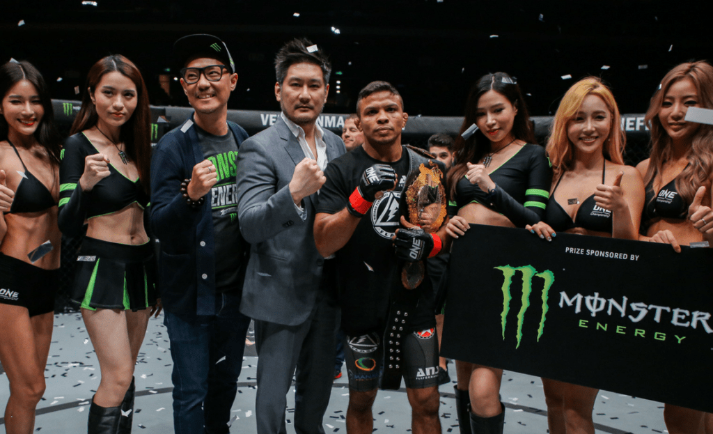 Bibiano Fernandes defends ONE Championship title